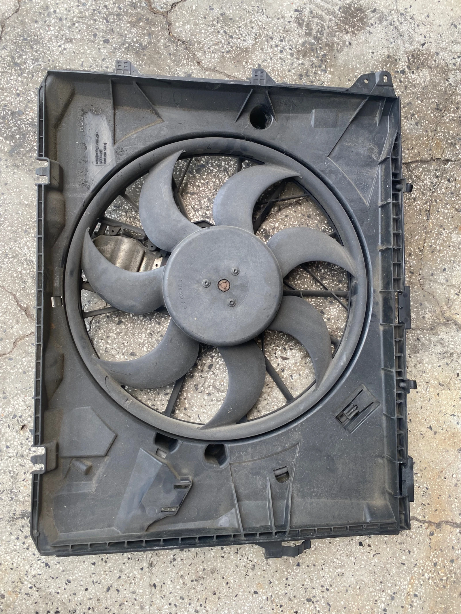    BMW 118 i Series E87 143 .. BOSCH 7 561 711.9 | Mobile.bg   2