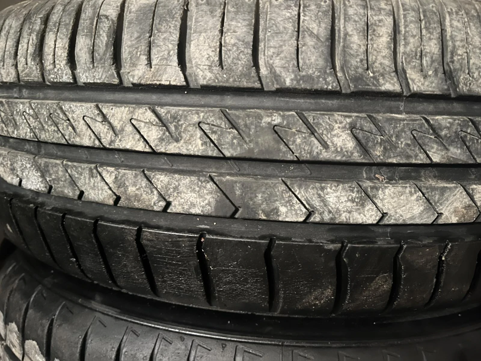 Гуми Летни 175/65R15, снимка 3 - Гуми и джанти - 53819178