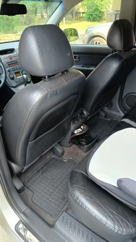 Kia Carens 2.0 TDCI 140HP, снимка 13