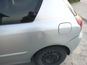 Toyota Corolla - 1100 € / 2151.41 лв. - 33374957 4