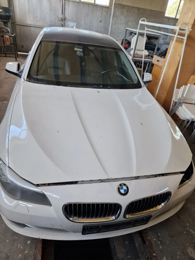 BMW 520 в Автомобили и джипове в с. Лешница