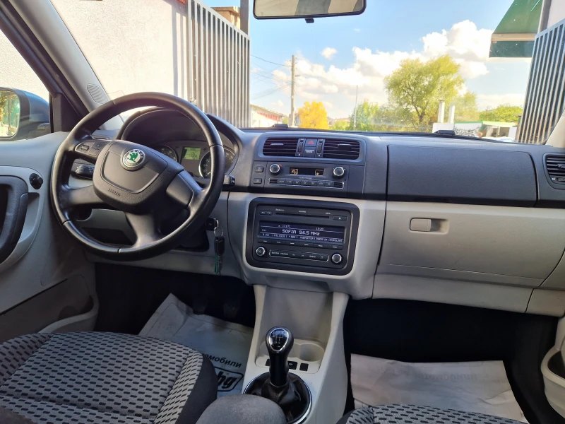 Skoda Fabia 1.2TSI Highline ОТЛИЧНА, снимка 8 - Автомобили и джипове - 47494844