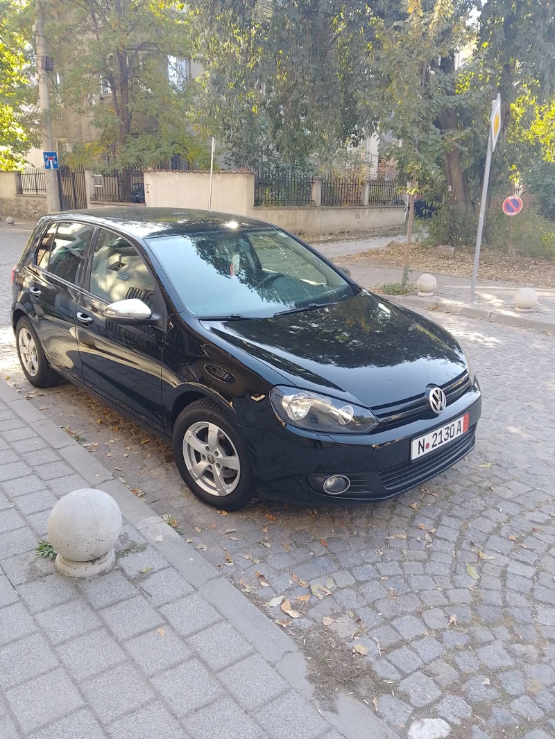 VW Golf 1.6 TDI, снимка 2 - Автомобили и джипове - 47727623