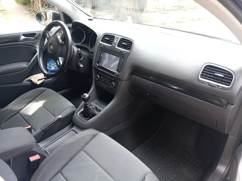 VW Golf 2.0TDI, снимка 4 - Автомобили и джипове - 47747214