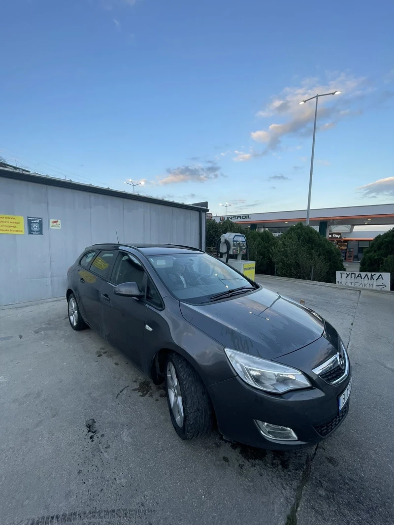 Opel Astra 1.4 Turbo, снимка 4 - Автомобили и джипове - 48763502