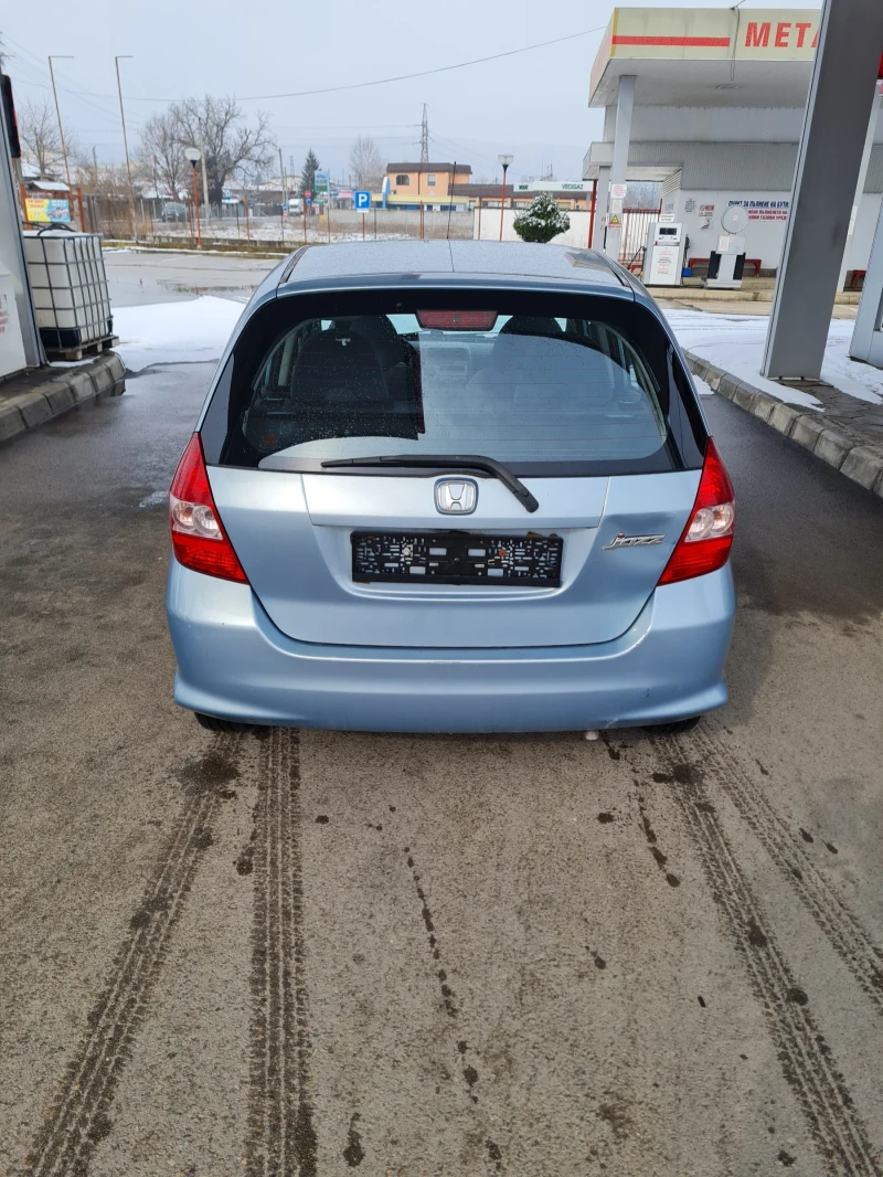 Honda Jazz 1.4куб. 87к.с.2006г. Фейстлифт , снимка 2 - Автомобили и джипове - 49166673