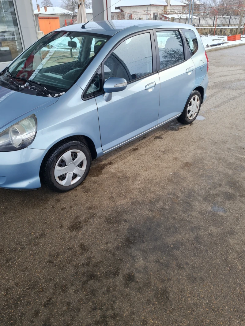 Honda Jazz 1.4куб. 87к.с.2006г. Фейстлифт , снимка 3 - Автомобили и джипове - 49166673