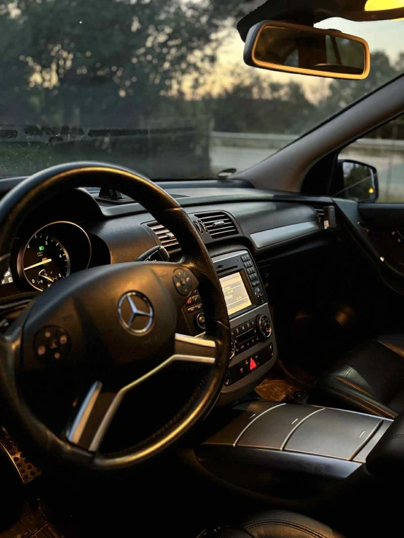 Mercedes-Benz R 300 3.0D FACE LIFT, снимка 5 - Автомобили и джипове - 52625160