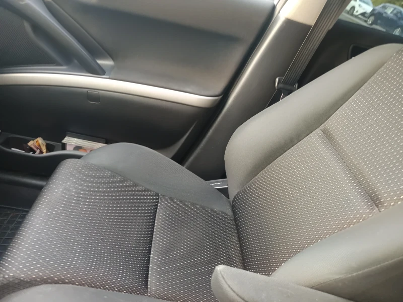 Toyota Corolla verso, снимка 12 - Автомобили и джипове - 52518589