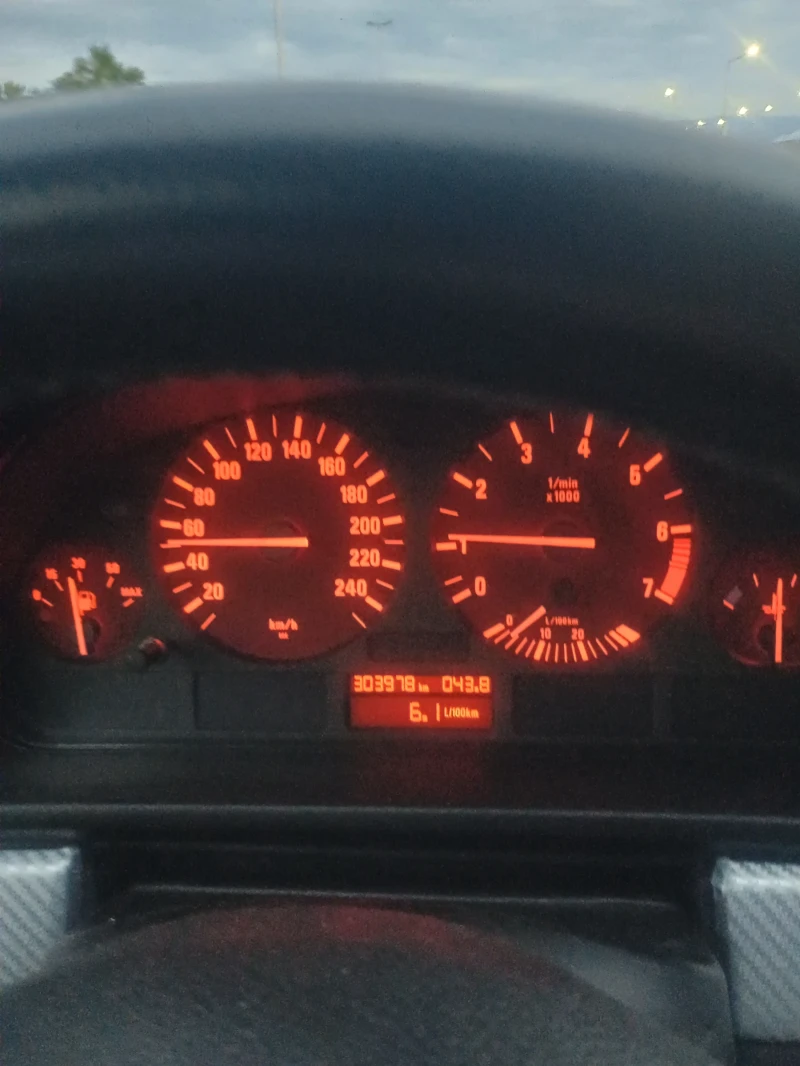 BMW 520 BMW 520 2.2 i 170 к.с., снимка 5 - Автомобили и джипове - 53237912