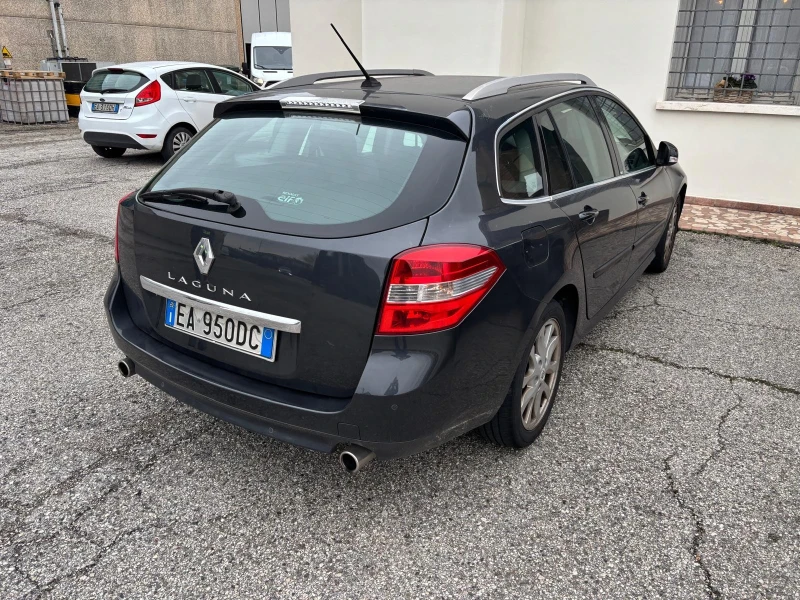Renault Laguna 2.0dci, 150кс, 11г, Италия, КАТО НОВА , снимка 2 - Автомобили и джипове - 53282454
