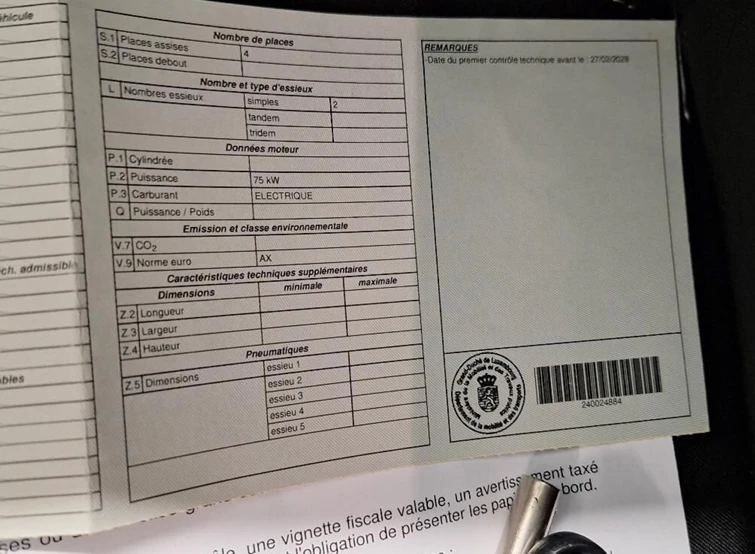 Mini Cooper SE, снимка 17 - Автомобили и джипове - 54146531