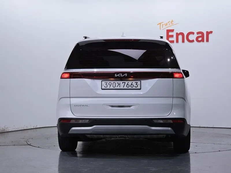 Kia Carnival 9-SEATER PRESTIGE, снимка 4 - Автомобили и джипове - 55172051