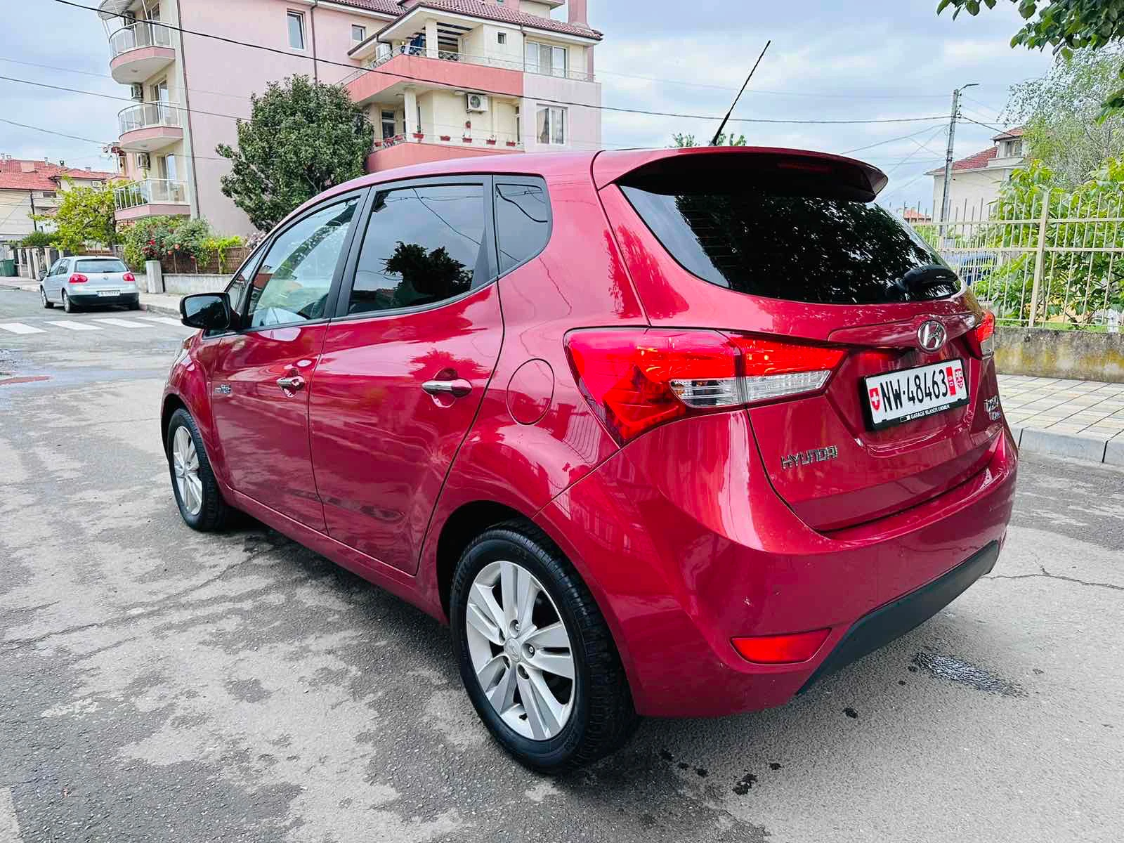 Hyundai Ix20 1.6i Swiss - изображение 6