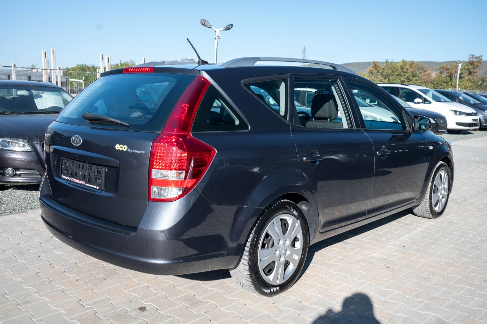 Kia Ceed 1.4i* 90кс* ISG - изображение 6