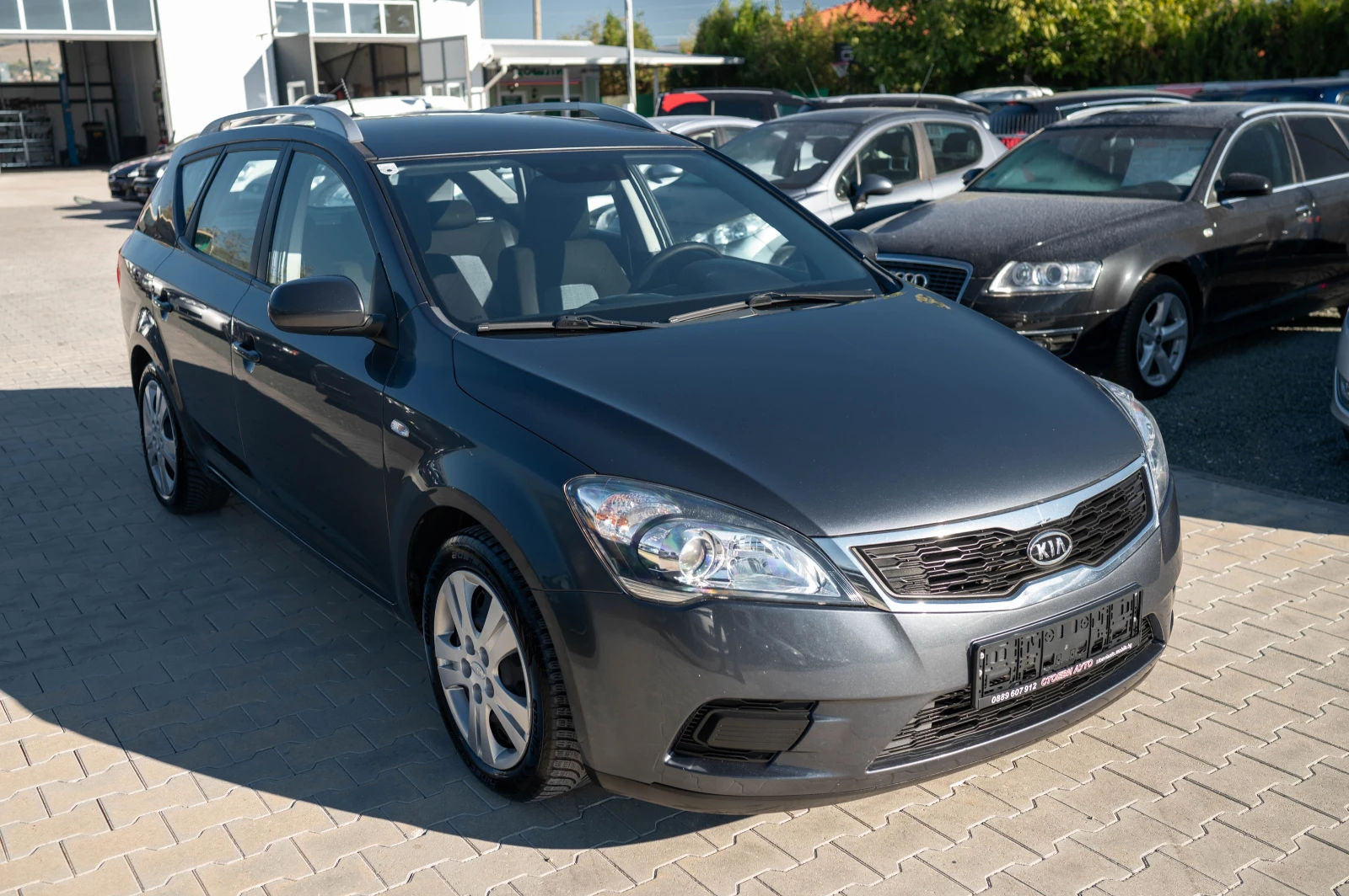 Kia Ceed 1.4i* 90кс* ISG - изображение 5