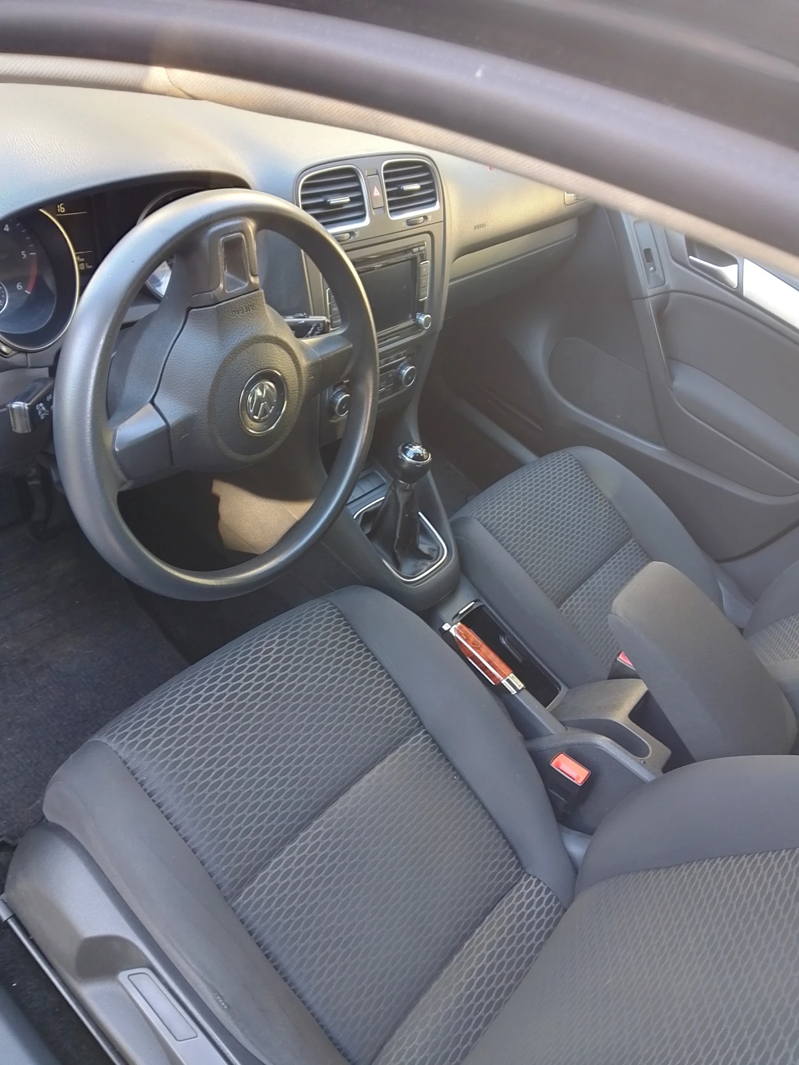 VW Golf 1.6 TDI - изображение 5