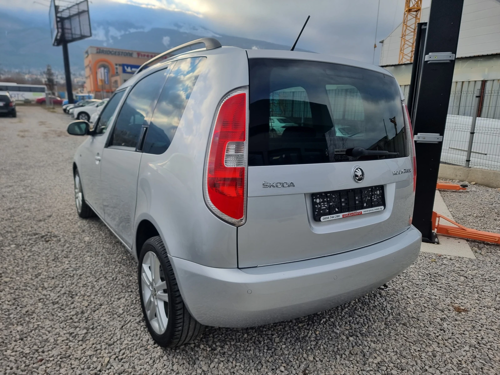 Skoda Roomster 1.2i ПАНОРАМЕН ТАВАН - изображение 2