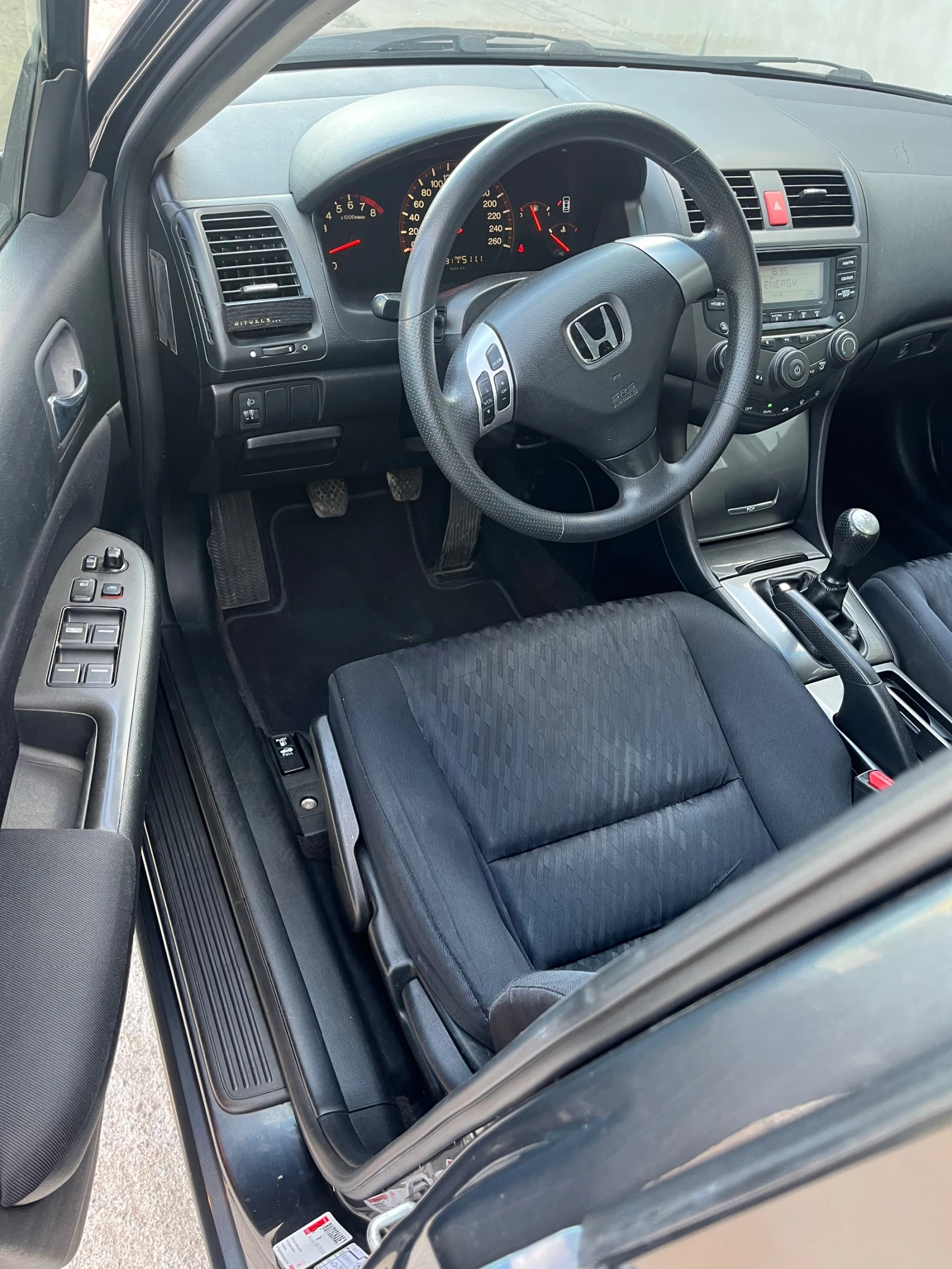 Honda Accord 2.0 155 к.с. - изображение 5