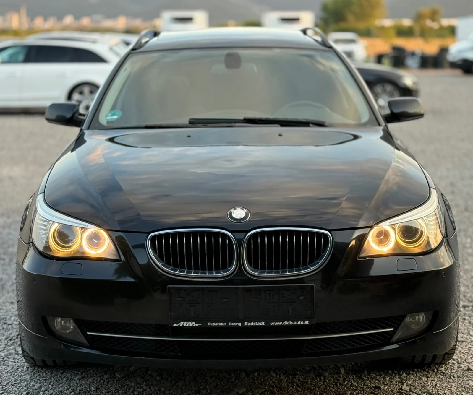 BMW 530 D 197к.с * Панорама* * Face-Lift*  - изображение 2