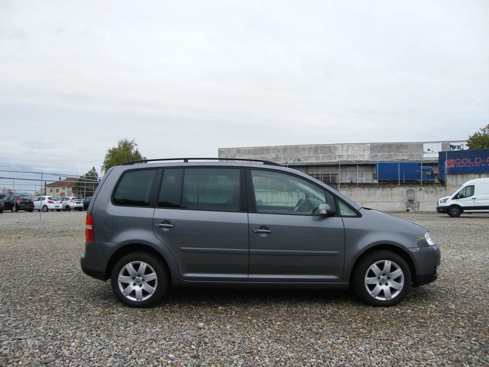 VW Touran 1.9TDI 105k.s 6sk. - изображение 3