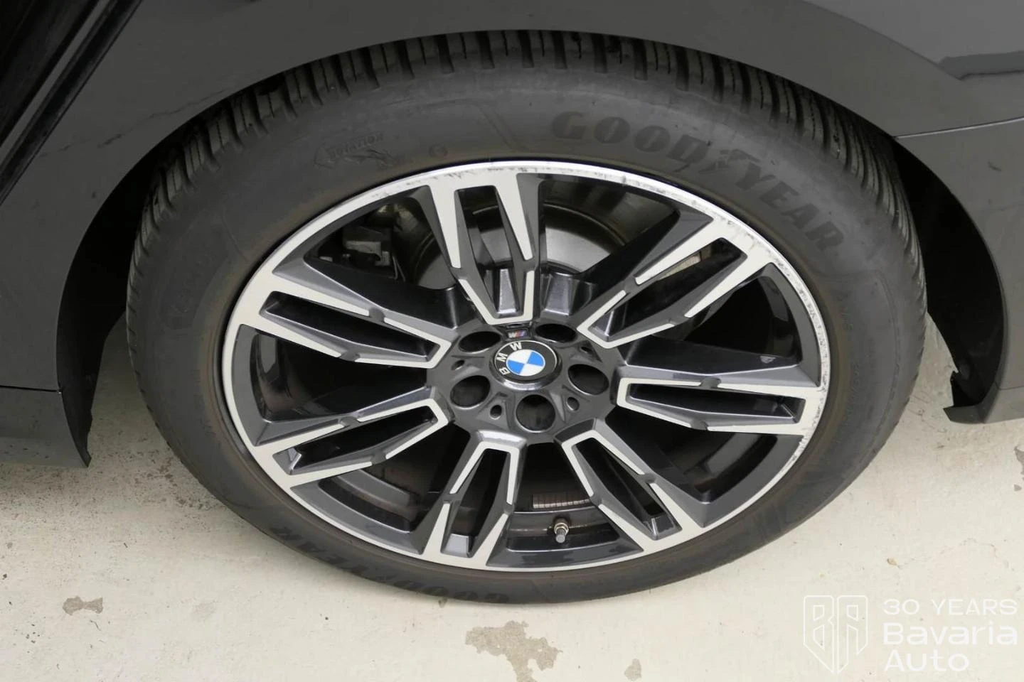 BMW 520 i Touring M Sport Paket Steptronic | Mobile.bg   14