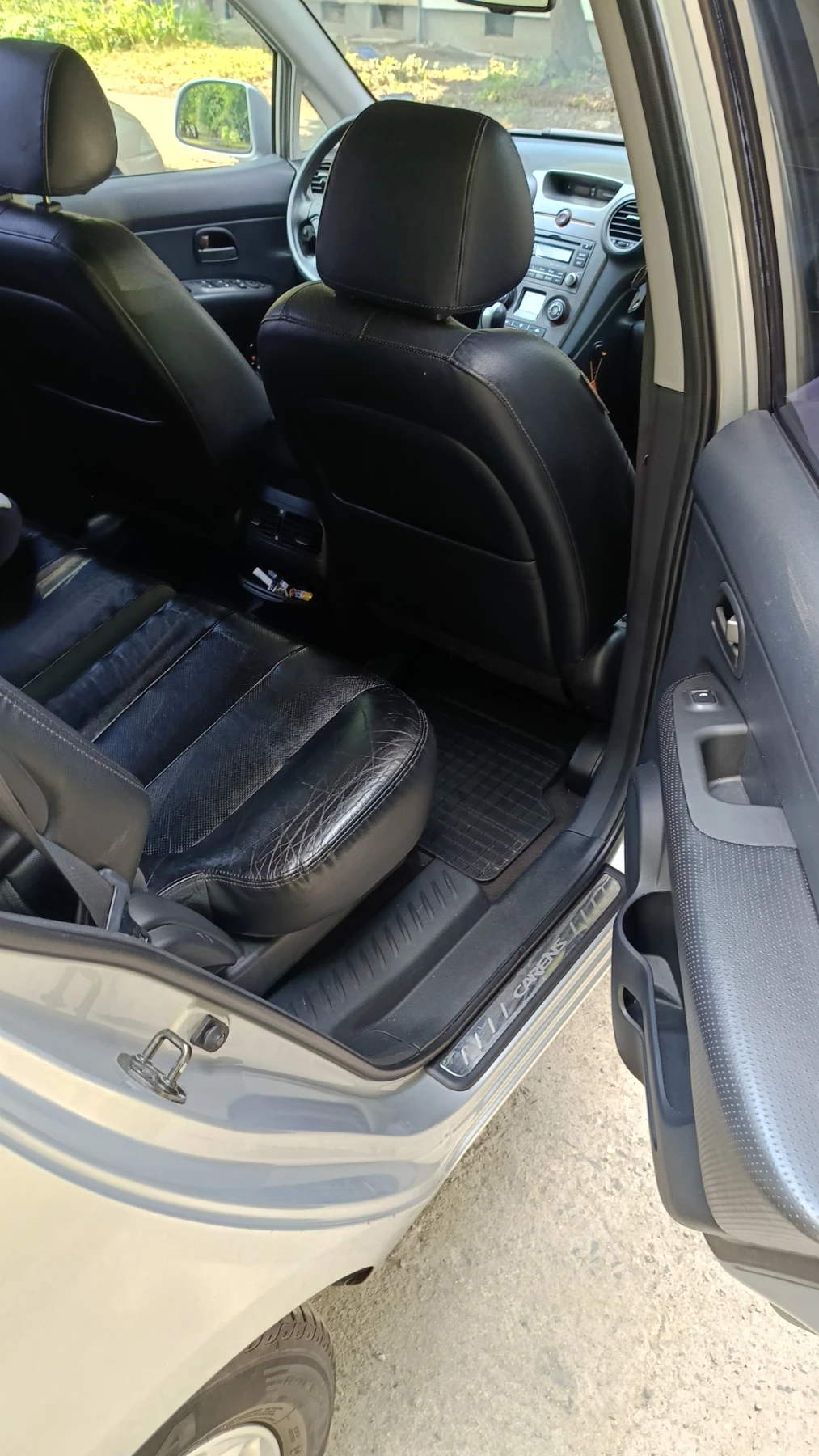 Kia Carens 2.0 TDCI 140HP, снимка 14 - Автомобили и джипове - 53748313