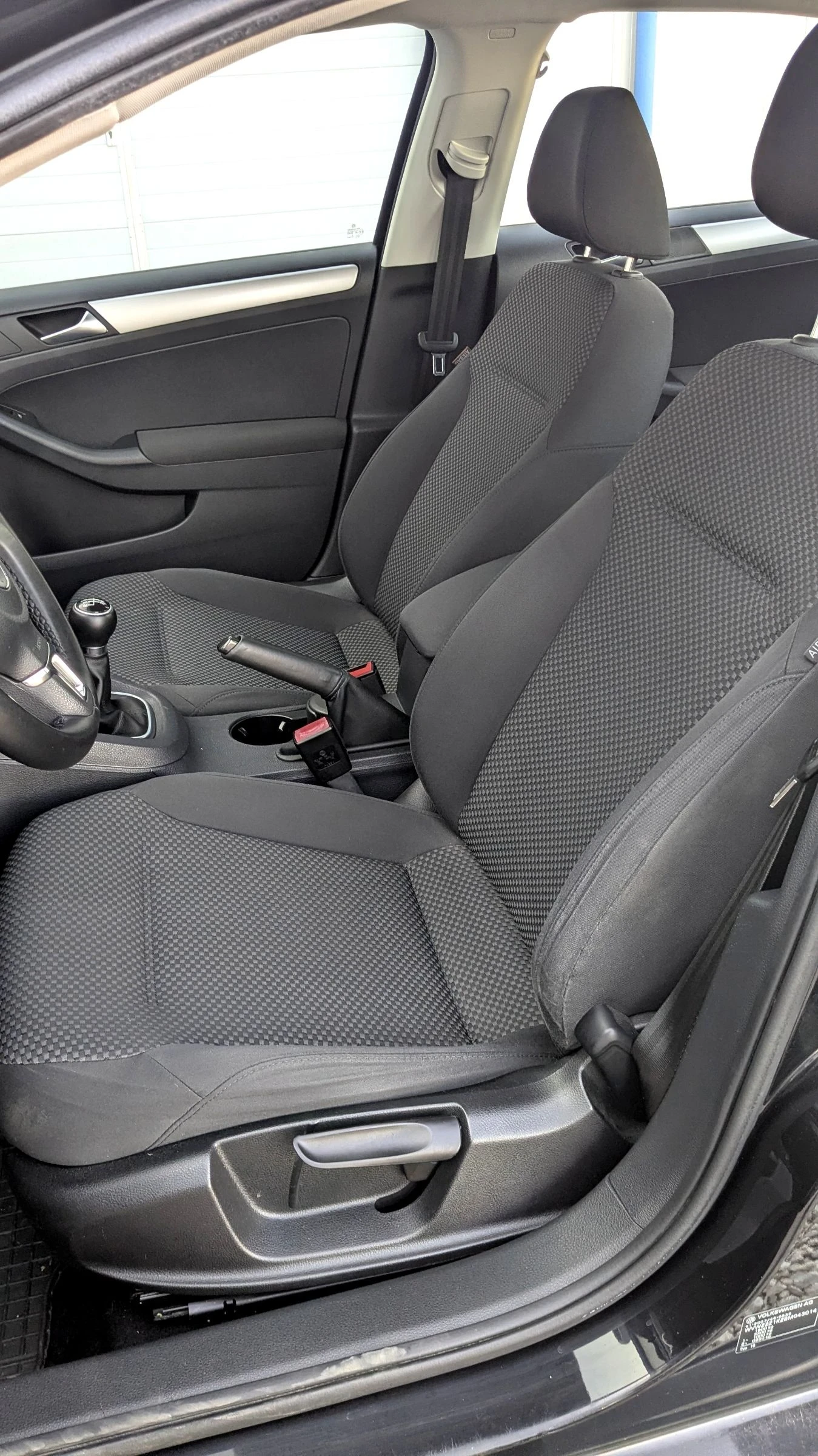 VW Jetta 1.6 TDI - изображение 9