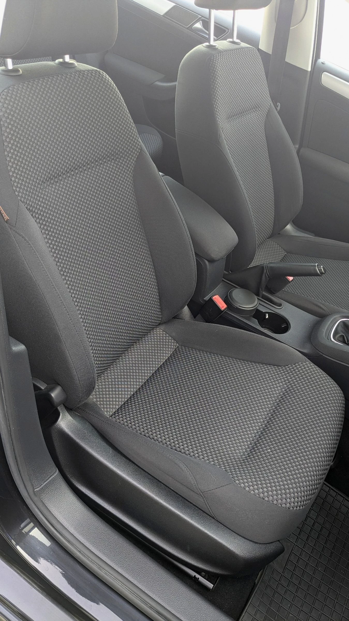 VW Jetta 1.6 TDI - изображение 10