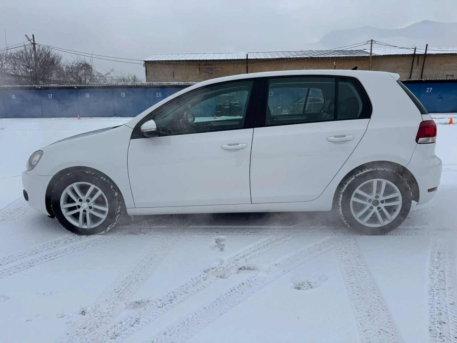 VW Golf 2.0 tdi DSG 140 cv - изображение 7