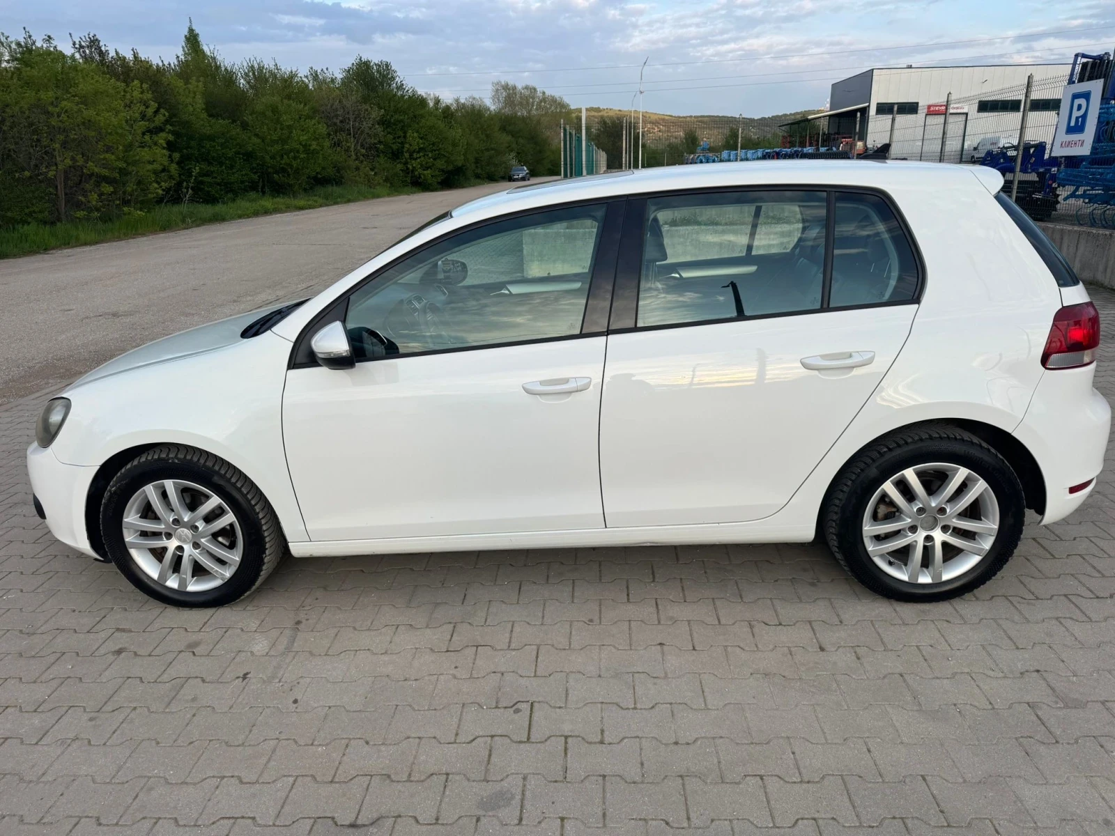 VW Golf 2.0 tdi DSG 140 cv | Mobile.bg � ����������� 9