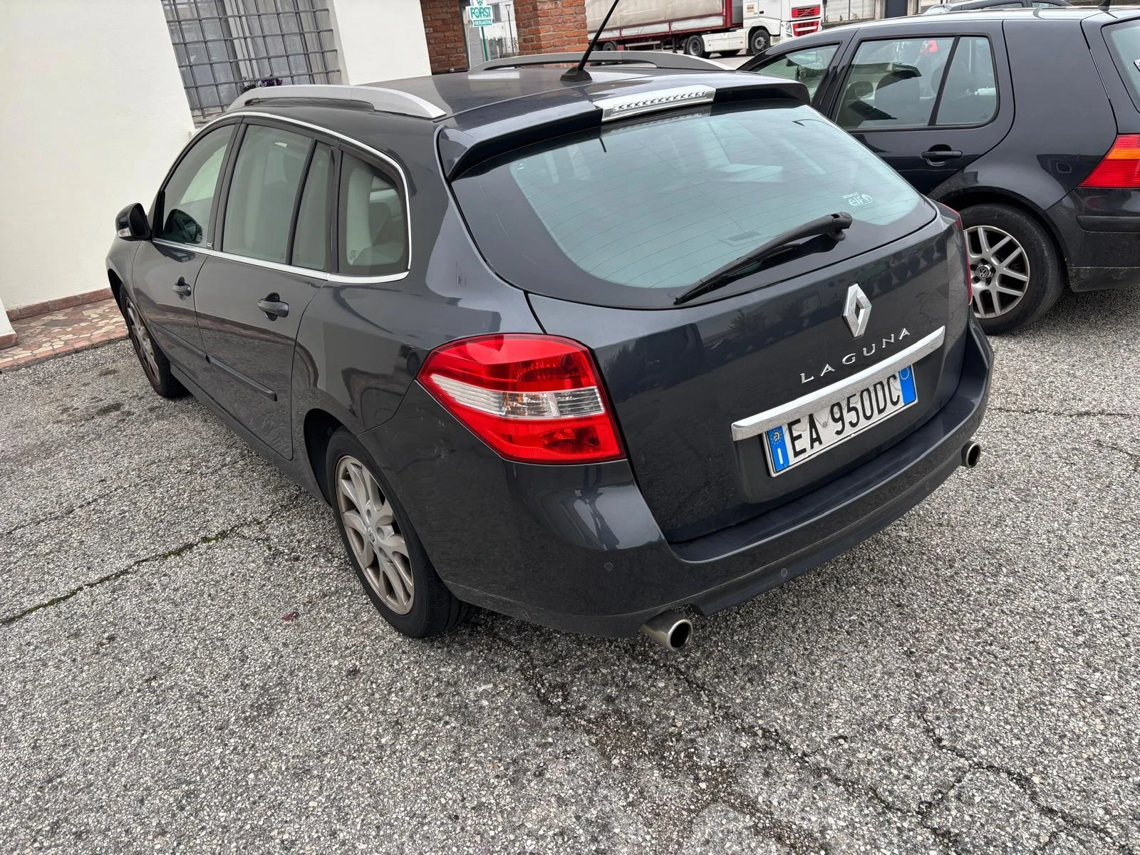 Renault Laguna 2.0dci, 150кс, 11г, Италия, КАТО НОВА  - изображение 3