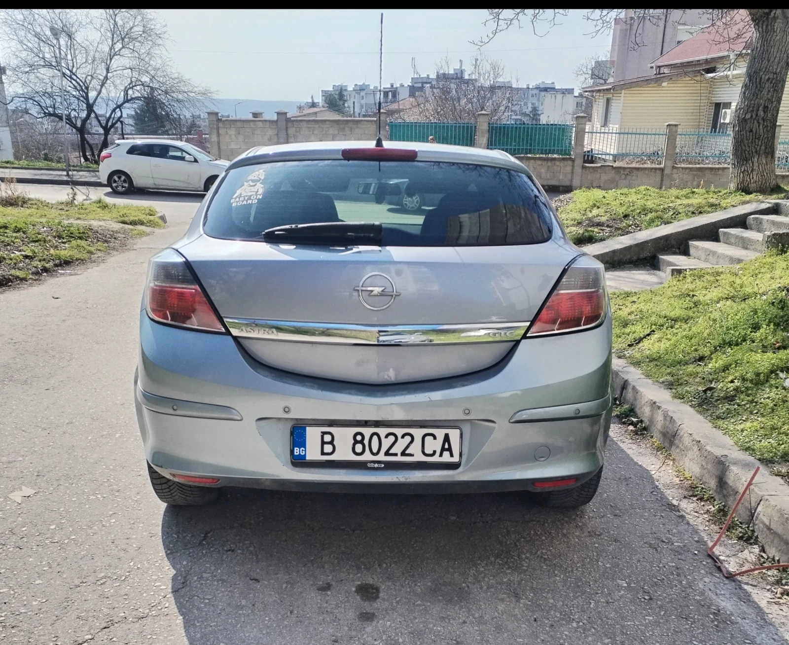 Opel Astra 1, 7 cdti 101 hp, снимка 5 - Автомобили и джипове - 53735019