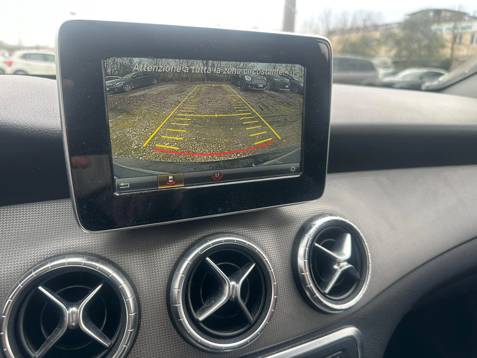 Mercedes-Benz CLA 200 AVTOMAT / EURO 6, снимка 11 - Автомобили и джипове - 53786347