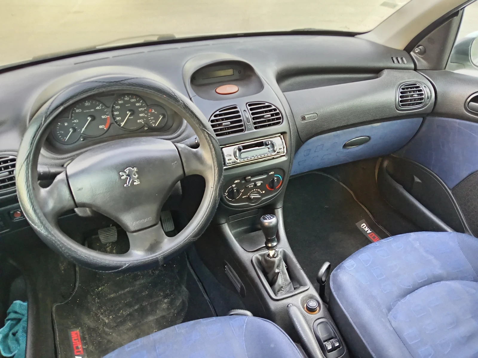 Peugeot 206 1.4HDI, снимка 5 - Автомобили и джипове - 54412125
