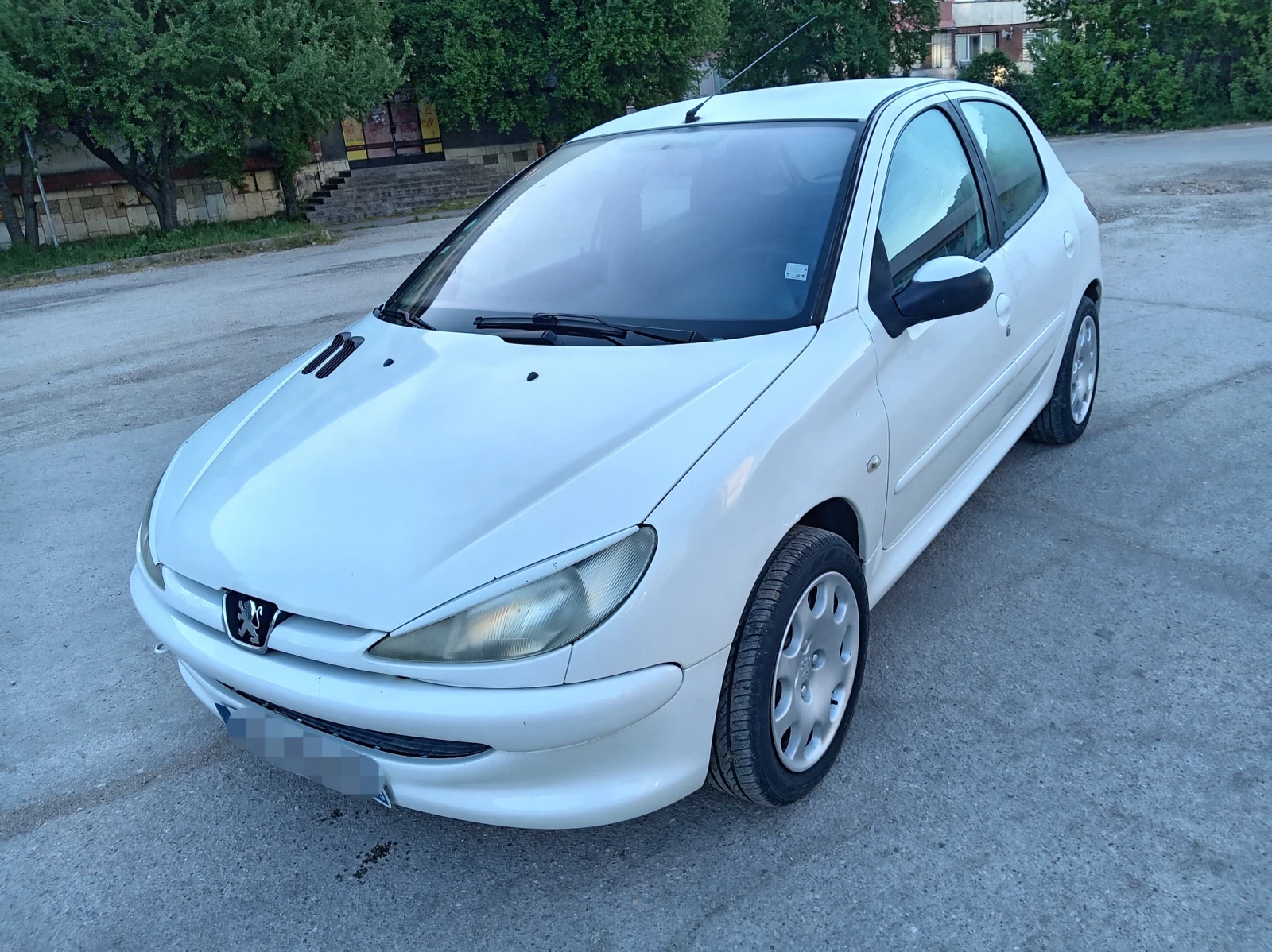 Peugeot 206 1.4HDI, снимка 2 - Автомобили и джипове - 54412125