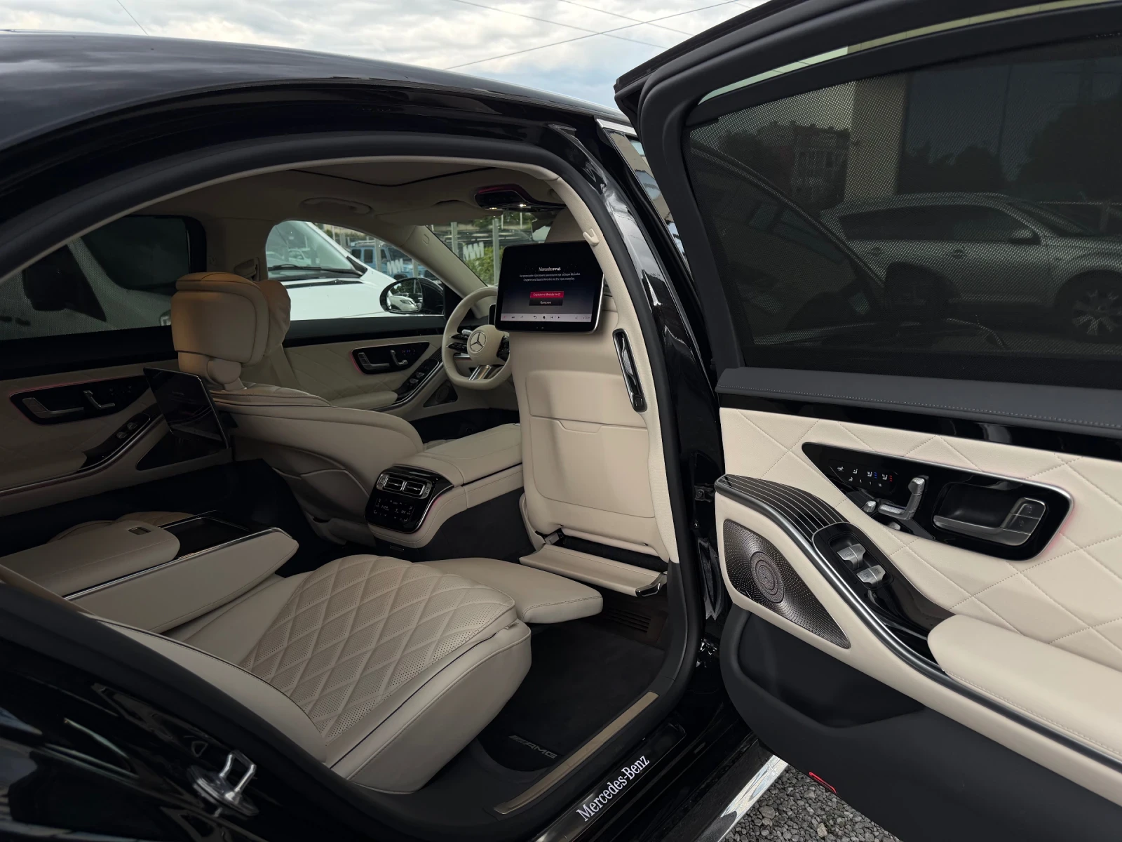 Mercedes-Benz S 580 4M Long AMG 360 First Class 3xTV, снимка 10 - Автомобили и джипове - 55193777