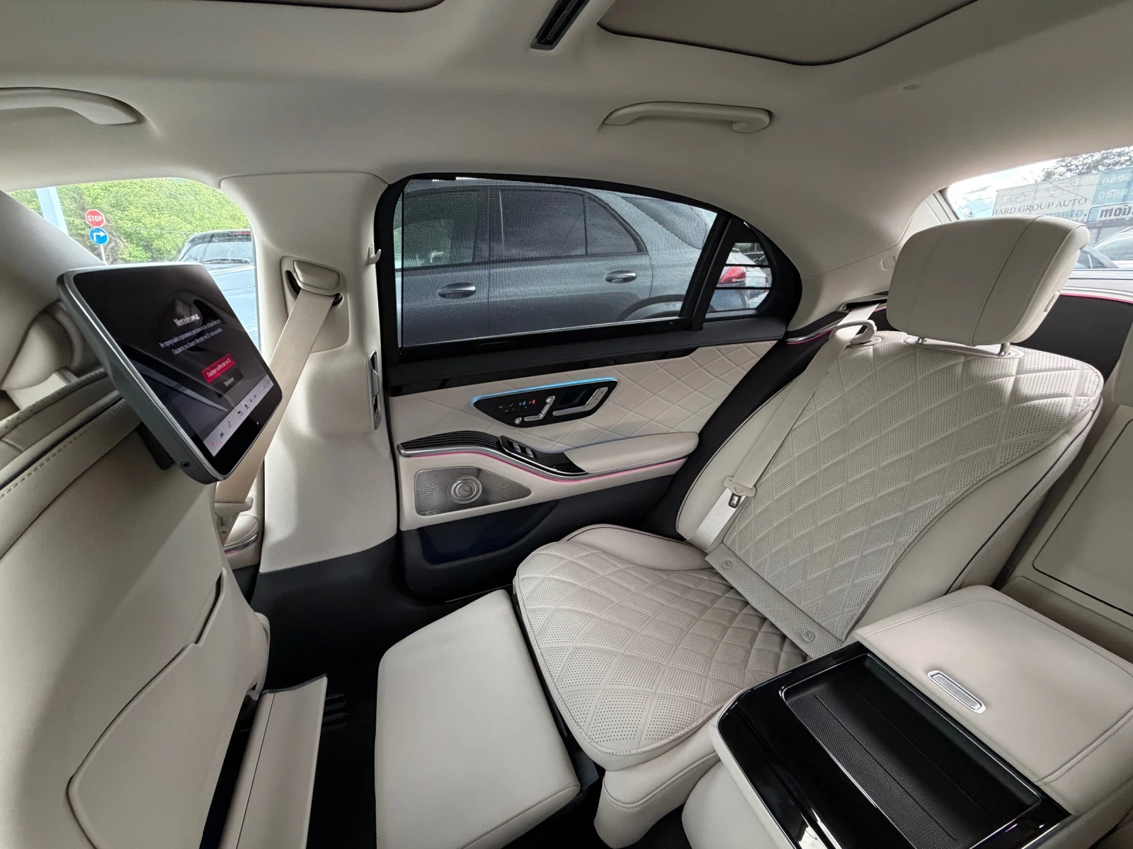Mercedes-Benz S 580 4M Long AMG 360 First Class 3xTV, снимка 11 - Автомобили и джипове - 55193777