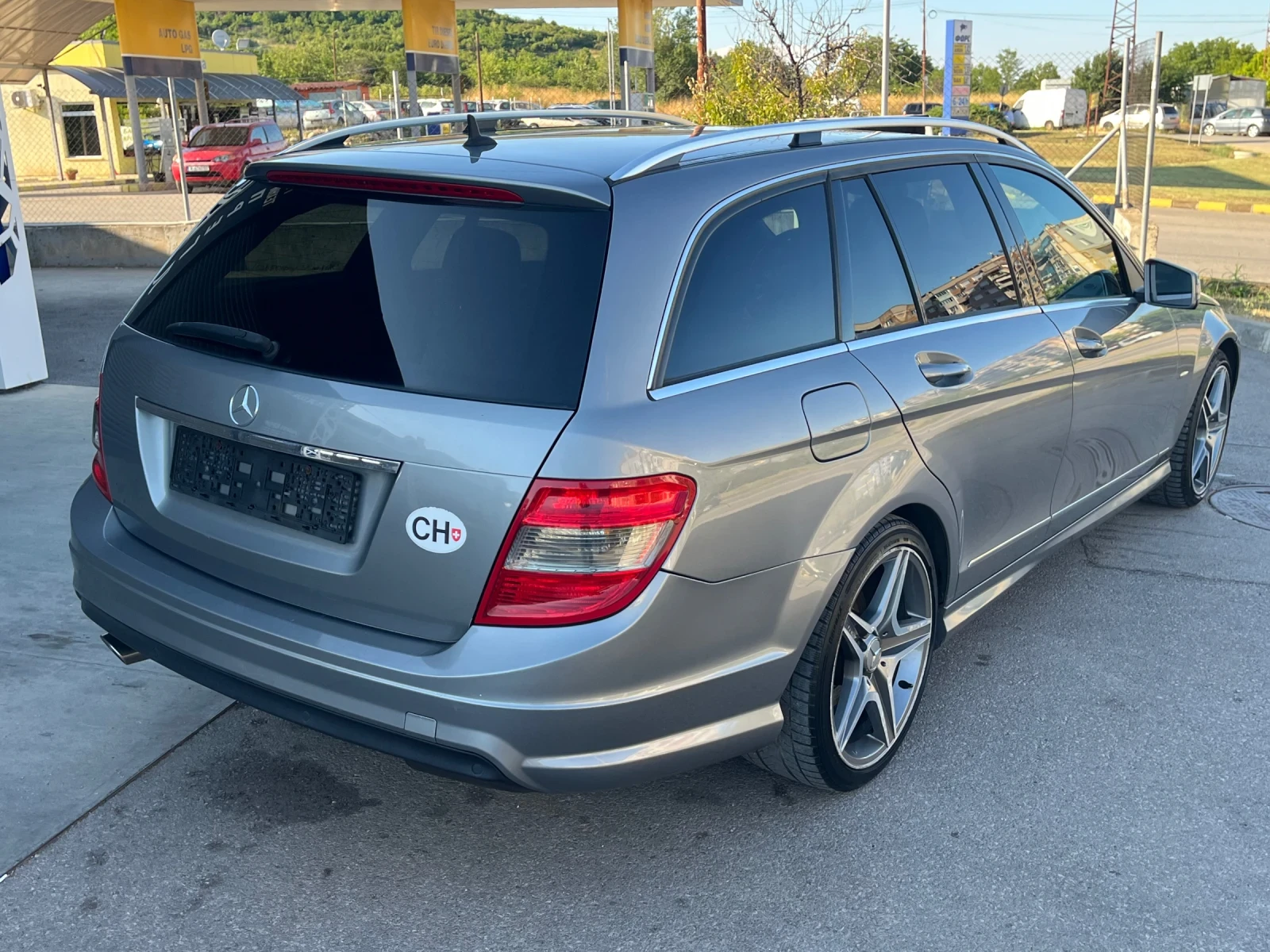 Mercedes-Benz C 220 CDI AMG SWISS, снимка 4 - Автомобили и джипове - 55382935