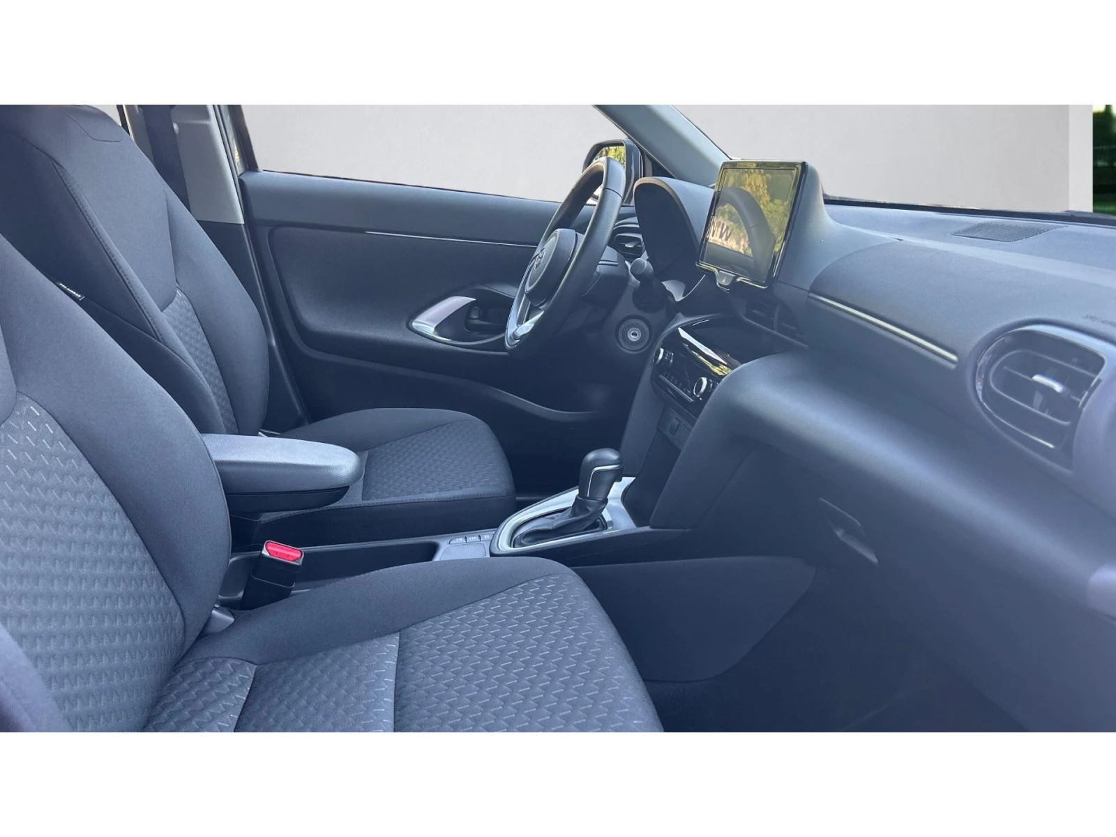 Toyota Yaris Cross Месечна вноска от 300  , снимка 6 - Автомобили и джипове - 55570211