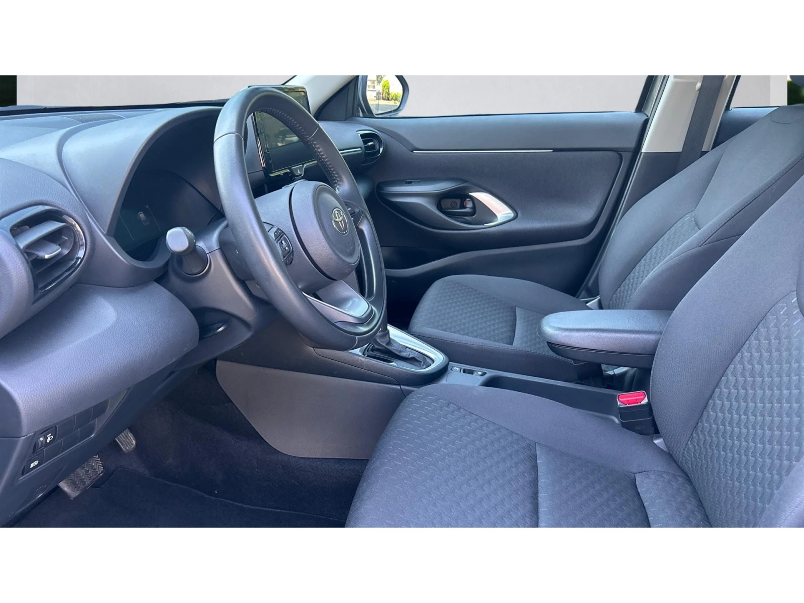 Toyota Yaris Cross Месечна вноска от 300  , снимка 12 - Автомобили и джипове - 55570211