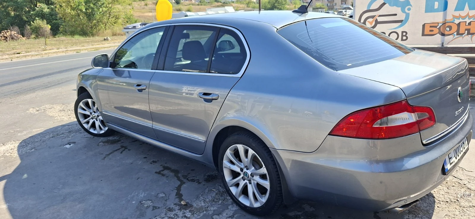 Skoda Superb 1.8TSI, снимка 13 - Автомобили и джипове - 55606939