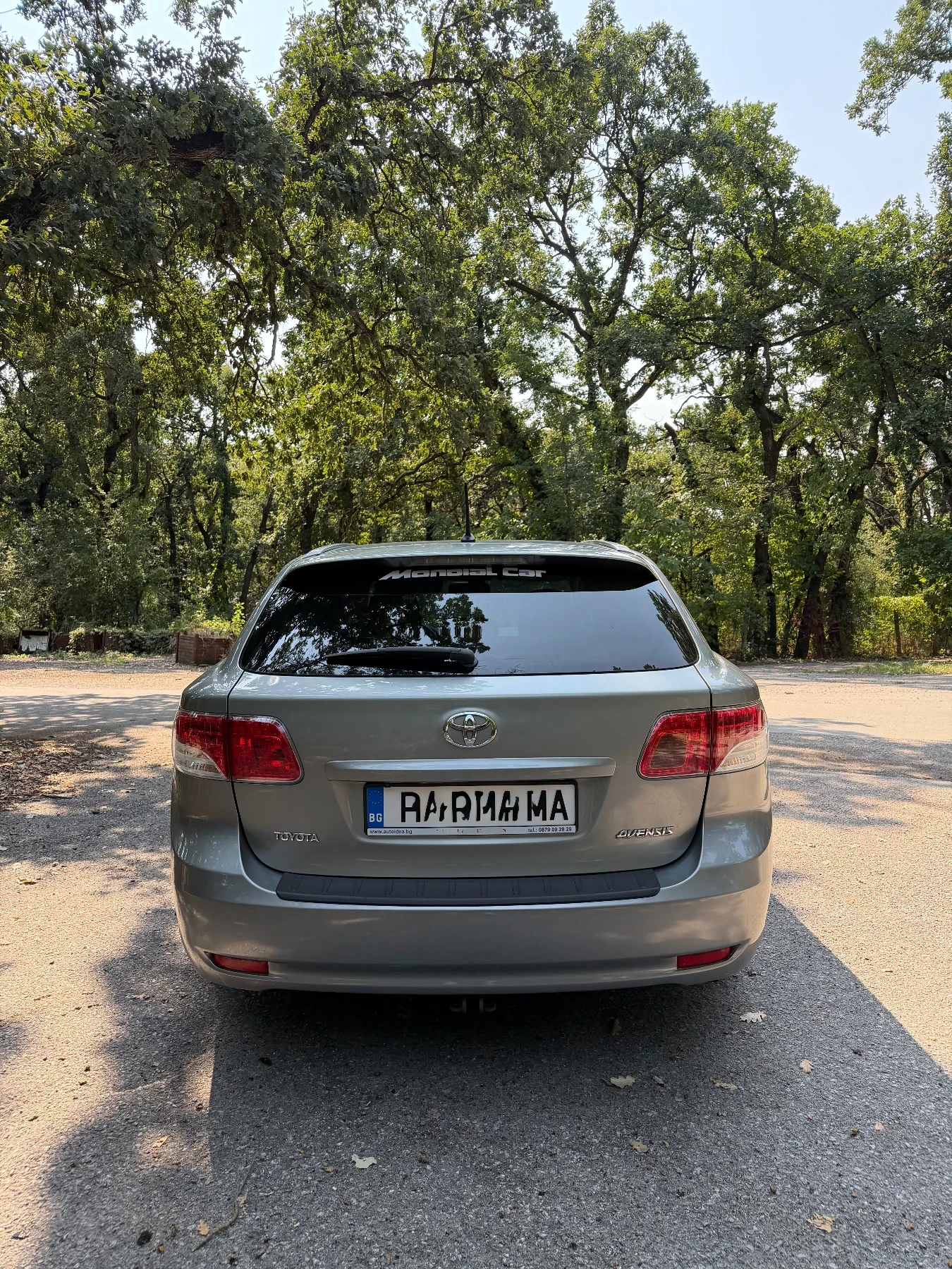 Toyota Avensis 2.0 D4D, снимка 2 - Автомобили и джипове - 56161190