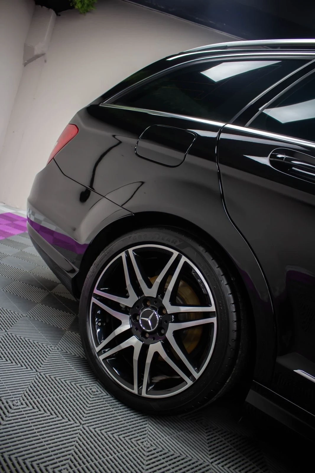 Mercedes-Benz C 250 4matic Amg Sport Plus, снимка 3 - Автомобили и джипове - 56243367