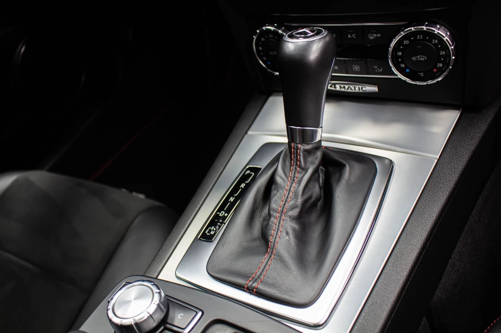 Mercedes-Benz C 250 4matic Amg Sport Plus, снимка 9 - Автомобили и джипове - 56243367