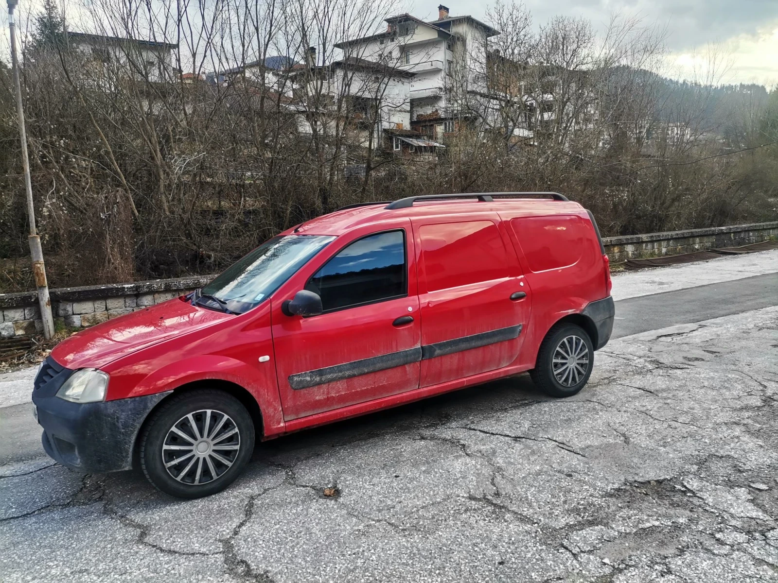 Dacia Logan, снимка 3 - Автомобили и джипове - 56683262