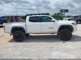 Toyota Tacoma TRD OFF-ROAD, снимка 12