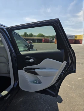 Jeep Cherokee Limited , снимка 12