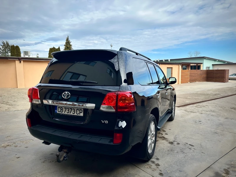 Toyota Land cruiser 200, снимка 3 - Автомобили и джипове - 48850877