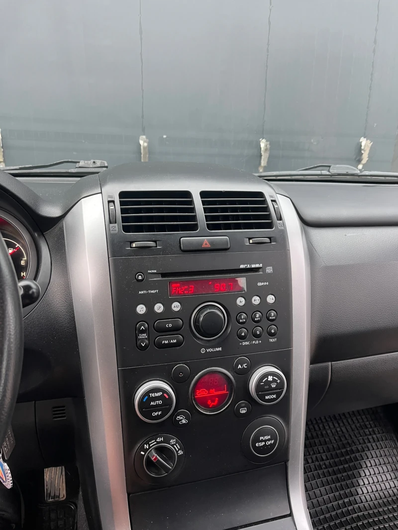 Suzuki Grand vitara, снимка 11 - Автомобили и джипове - 52673762